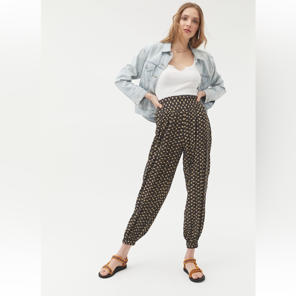 Urban Outfitters Aurora Printed Pull-on Pants Size Small